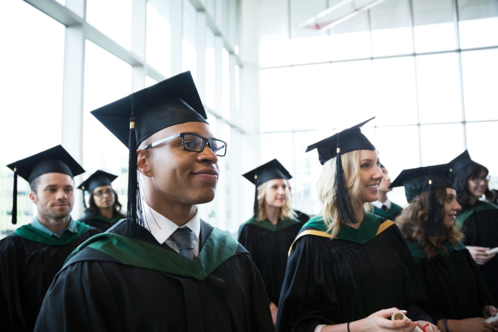 Graduation Dress Shopping: Tips and Tricks to Find Your Perfect Fit: